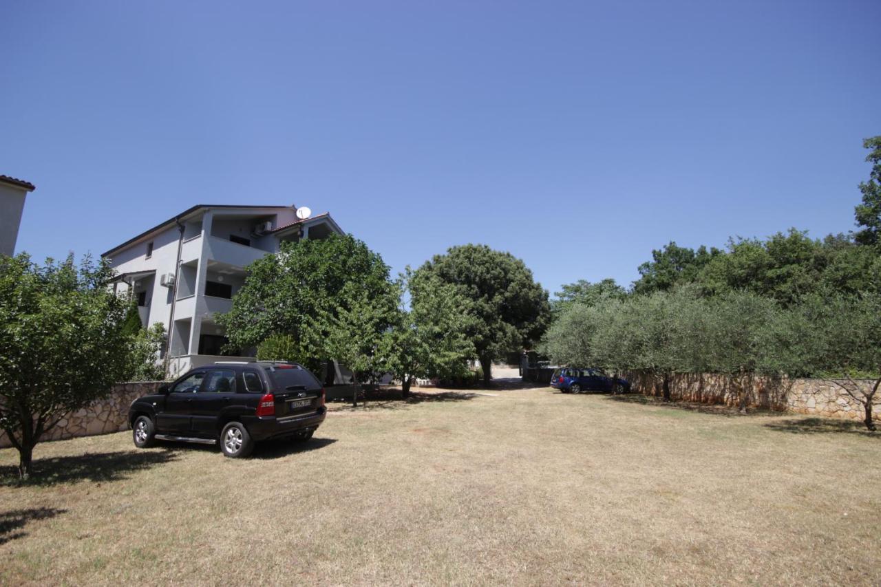 Apartments Smitran バニョレ エクステリア 写真