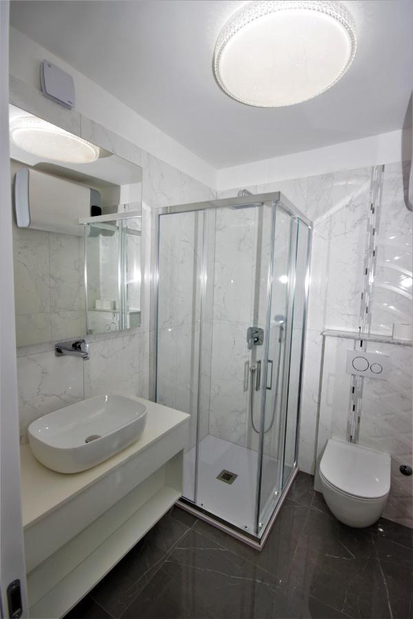 Apartments Smitran バニョレ エクステリア 写真
