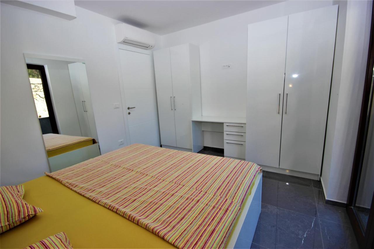 Apartments Smitran バニョレ エクステリア 写真